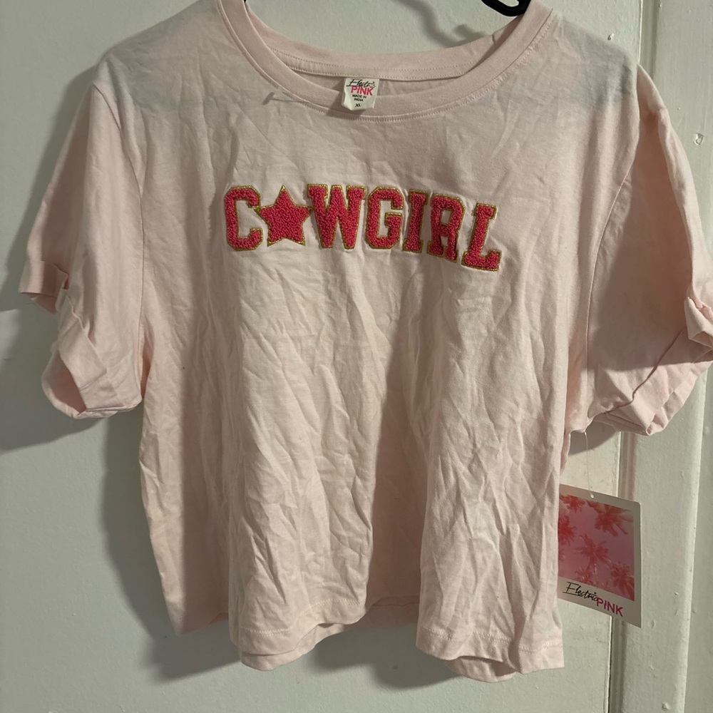 Electric Pink Cowgirl Spell out Crop Tee Size Large new